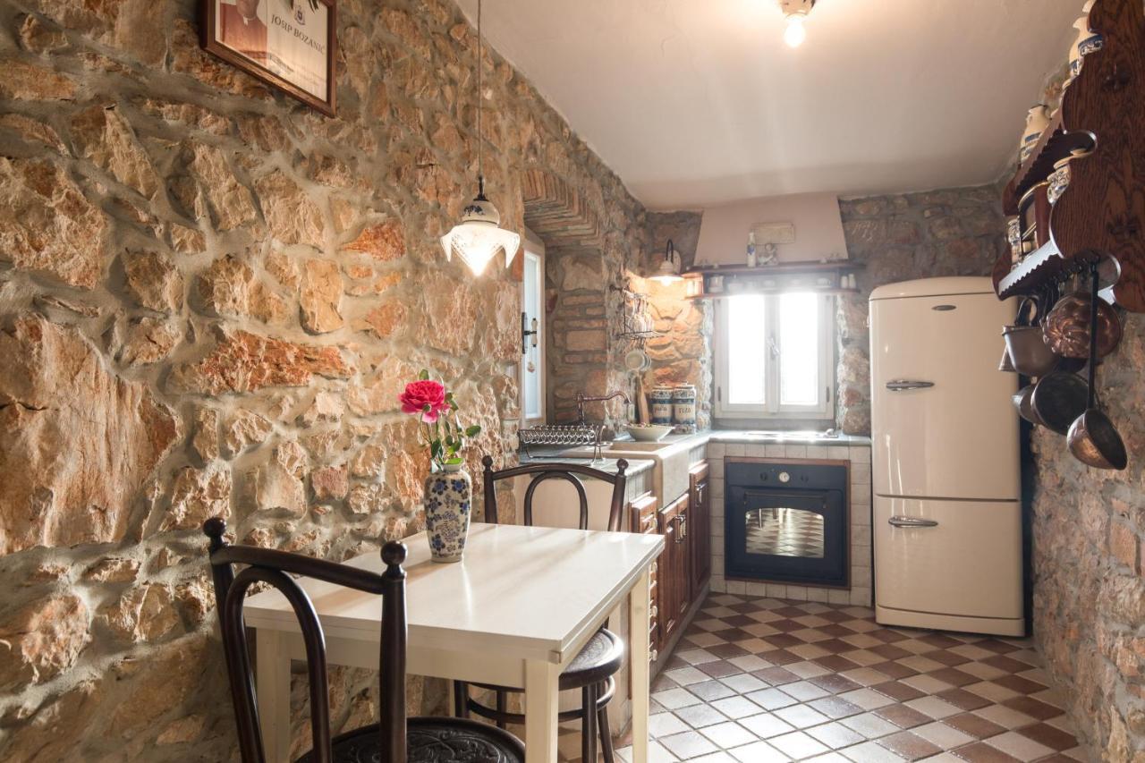 Holiday Home Bozanic Vrbnik Exterior photo